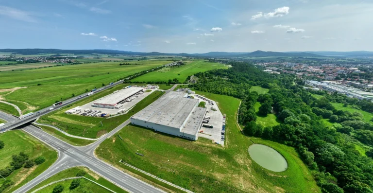 ARETE Park Rokycany I Completed, Hutchinson Expands as Final Tenant